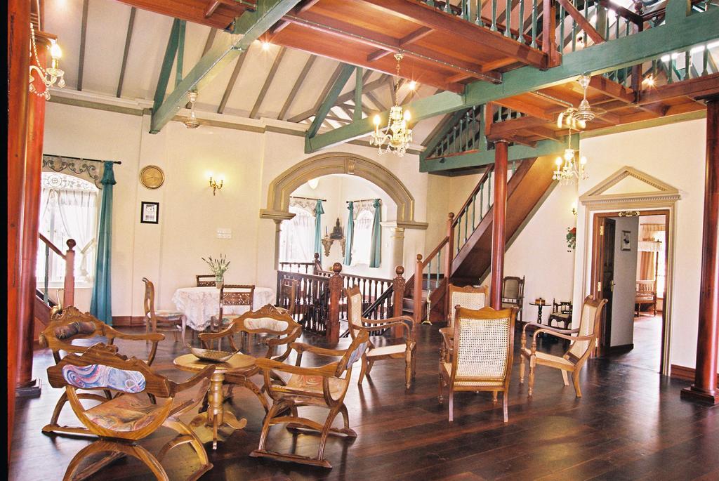 Hotel Manor House Embulpure Exterior foto