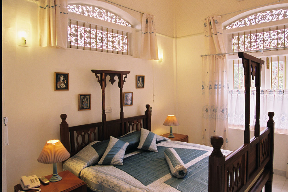 Hotel Manor House Embulpure Exterior foto