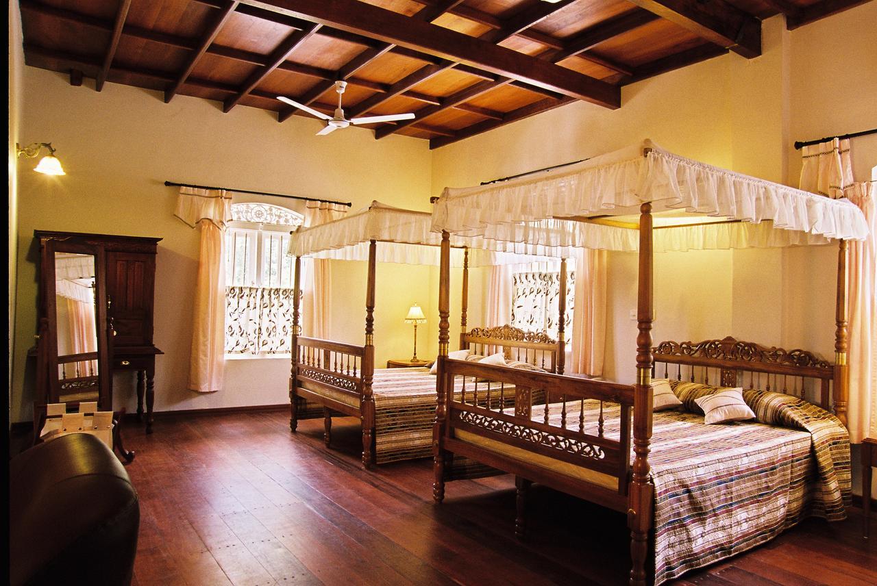 Hotel Manor House Embulpure Exterior foto