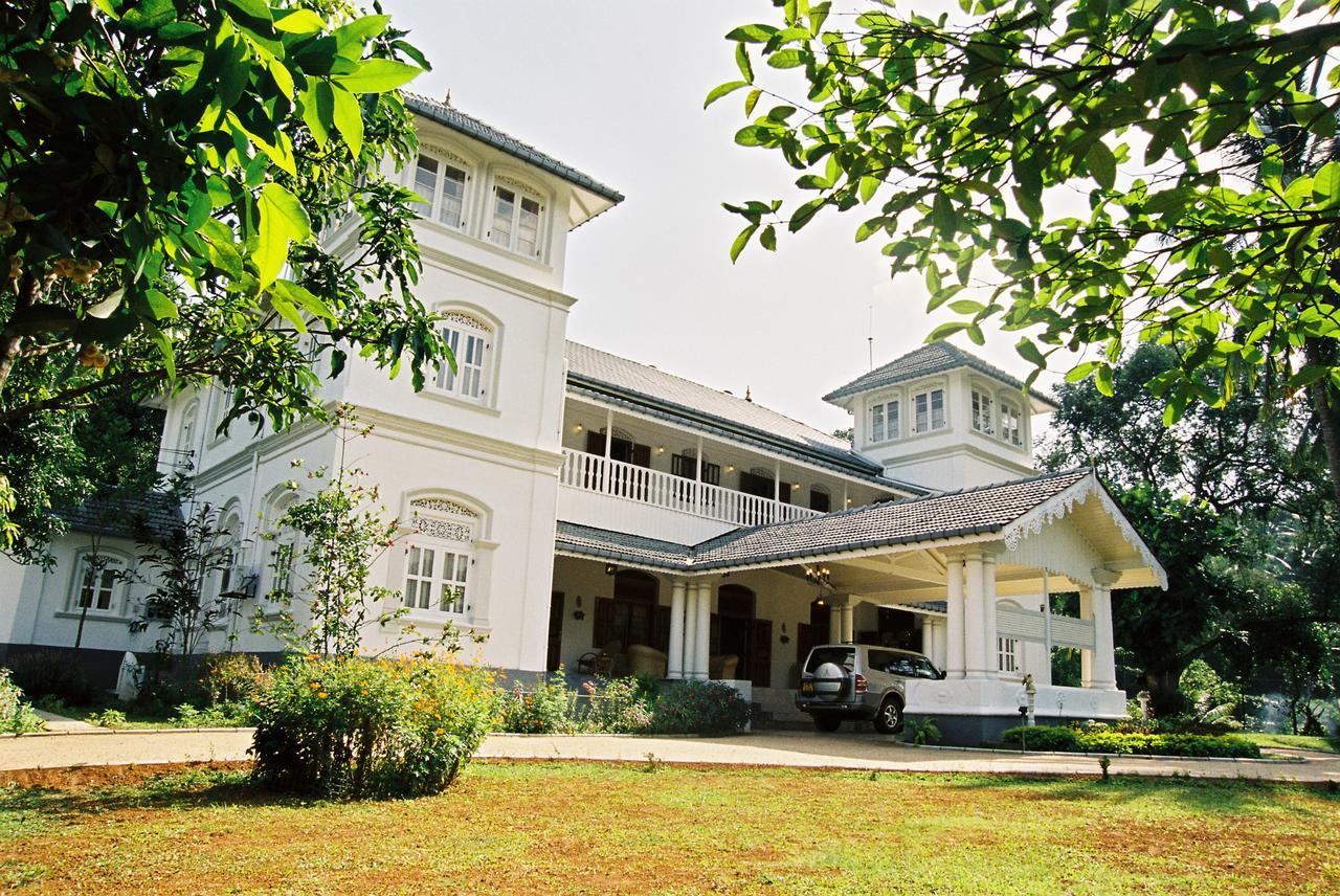 Hotel Manor House Embulpure Exterior foto