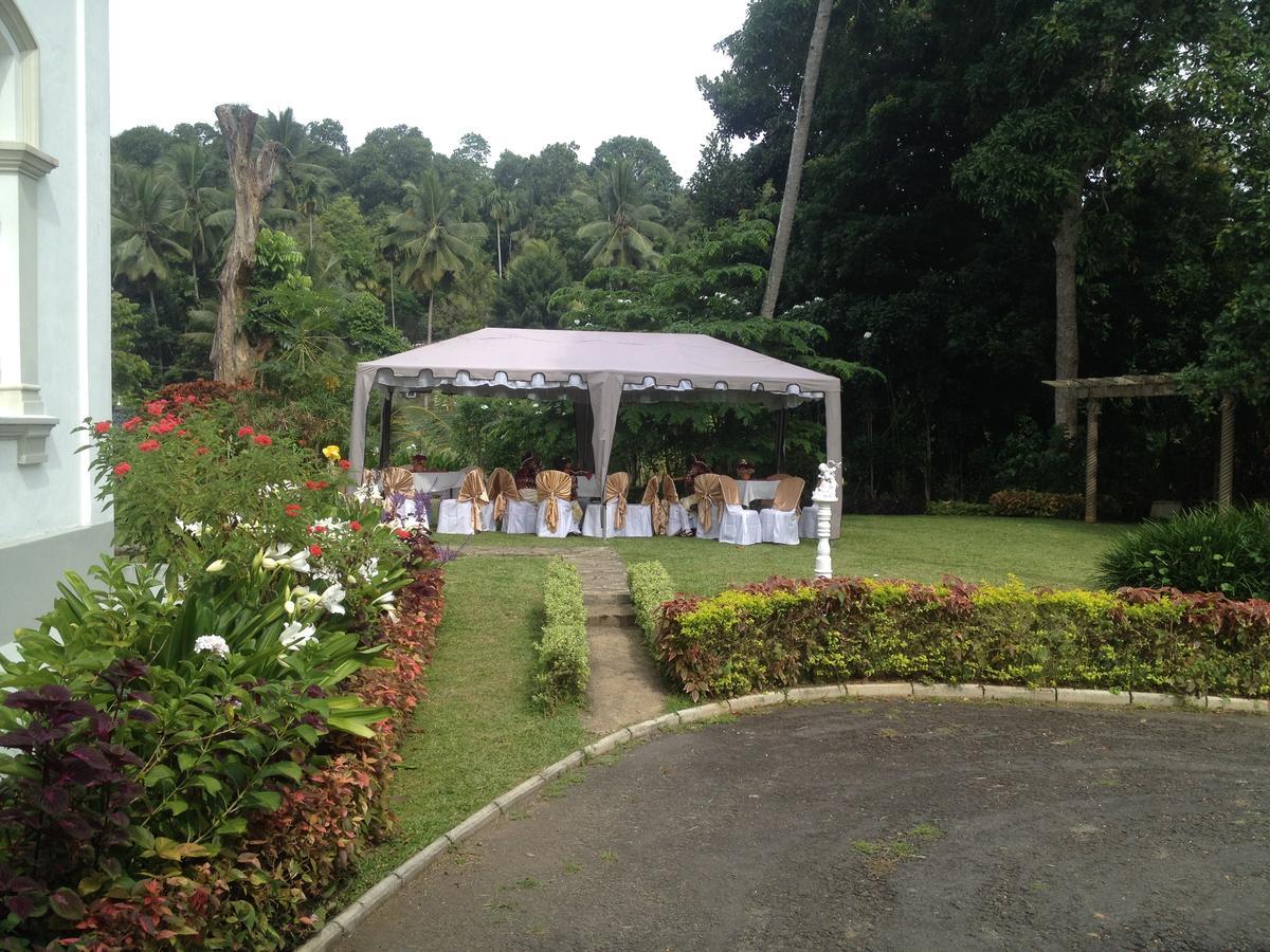 Hotel Manor House Embulpure Exterior foto