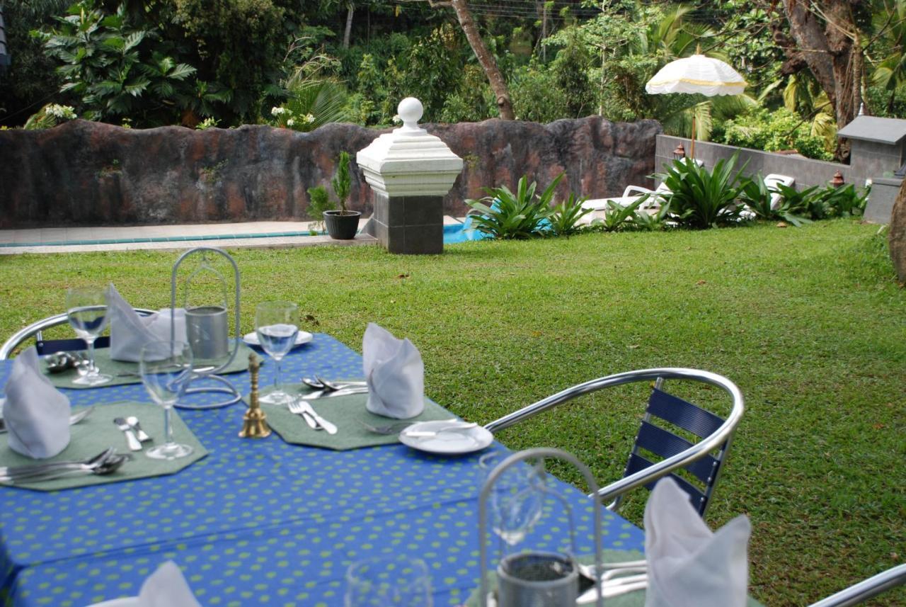 Hotel Manor House Embulpure Exterior foto
