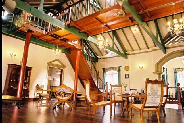 Hotel Manor House Embulpure Exterior foto